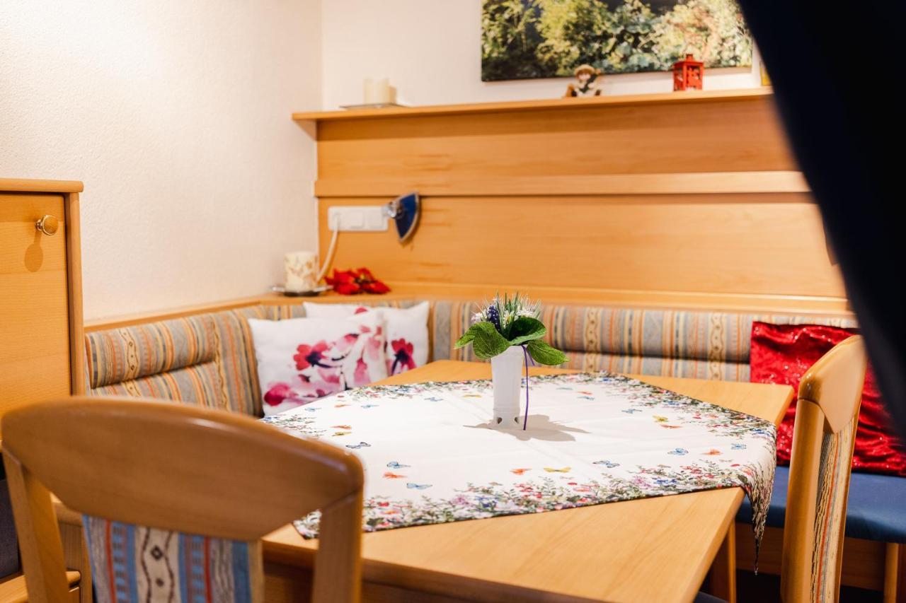 Heimeliges Apartment In Den Bergen Bad Kleinkirchheim Kültér fotó
